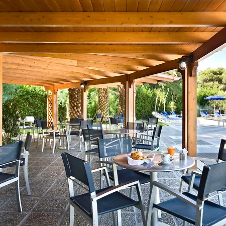 Voi Daniela Essentia 4* Conca Specchiulla