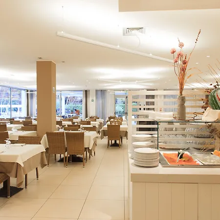 Voi Daniela Essentia Parco vacanze 4*