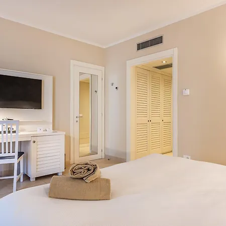 Voi Daniela Essentia Vakantiepark Conca Specchiulla