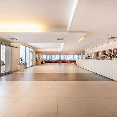 Voi Daniela Essentia