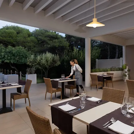 Voi Daniela Essentia 4* Conca Specchiulla