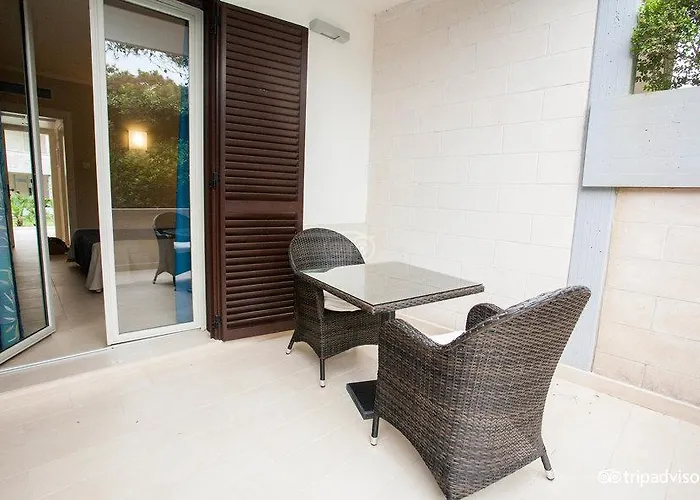 Voi Daniela Essentia 4* Conca Specchiulla