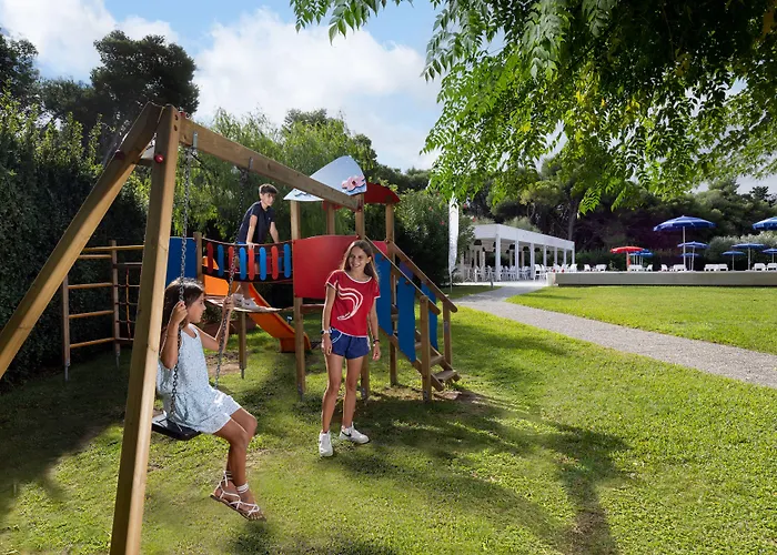 Hotel Voi Daniela Essentia 4*